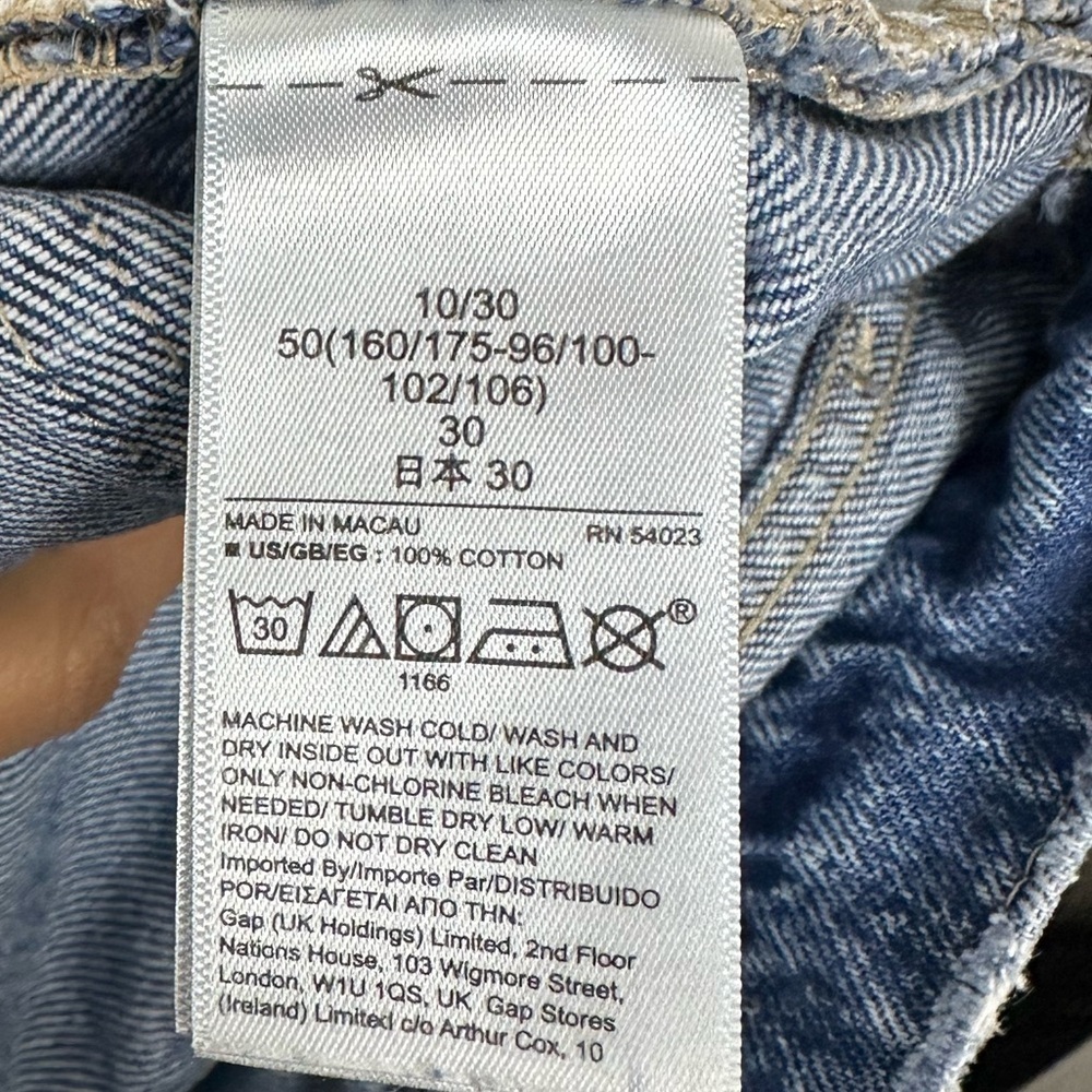 GAP Mom Fit Denim Shorts Medium Wash Destroy Women’s Sz 10 - Picture 5 of 7